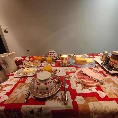 Bed and Breakfast Colette Alain Maxime Lapalisse Exterior foto