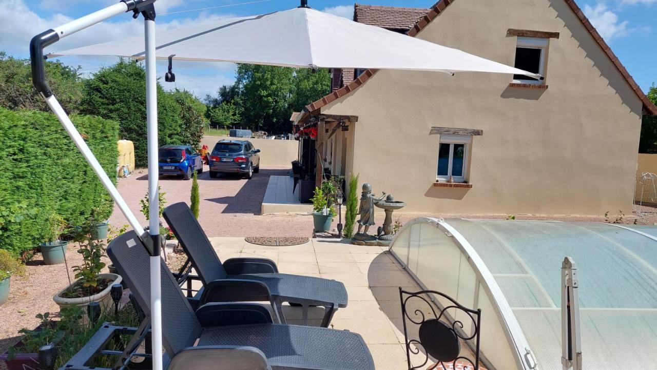 Bed and Breakfast Colette Alain Maxime Lapalisse Exterior foto